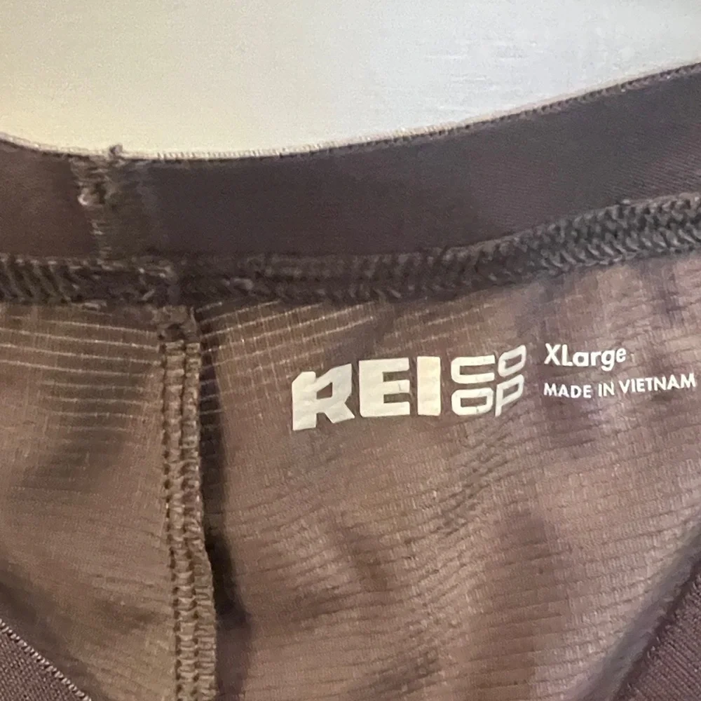Size XL REI Cycling Shorts Adult Large Beige Floral Liner Padded Spandex
